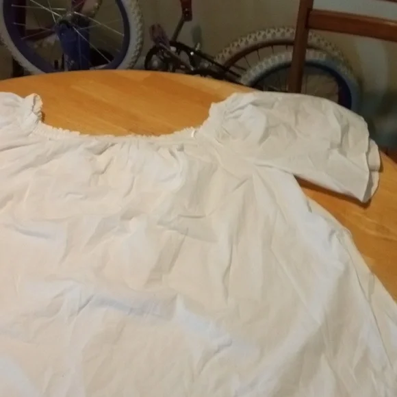 LANE BRYANT SMOCKED SHOULDER SQUARE NECK PUFFY SLEEVE BLOUSE SIZE 18/20 WHITE - Picture 2 of 8